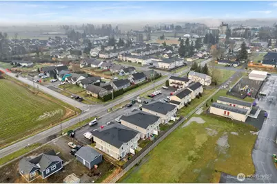 404 Front Street, Sumas, WA 98295 - Photo 4