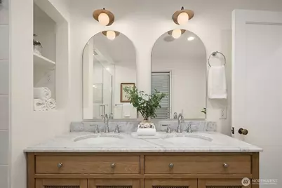 1021 McGilvra Boulevard E, Seattle, WA 98112 - Photo 22