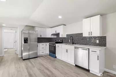 42129 Pine Street, Concrete, WA 98237 - Photo 6