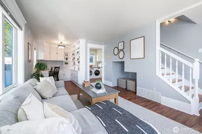 6717 26th Avenue NW, Seattle, WA 98117 - Photo 10