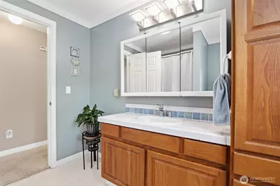 975 Front Street S, Issaquah, WA 98027 - Photo 24