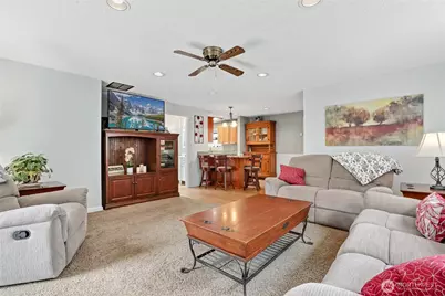 975 Front Street S, Issaquah, WA 98027 - Photo 16