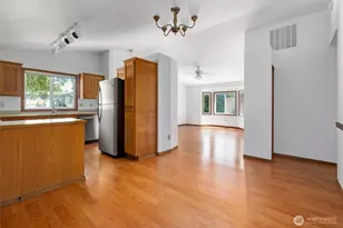 2165 Norman Dr, Oak Harbor, WA 98277 - Photo 18
