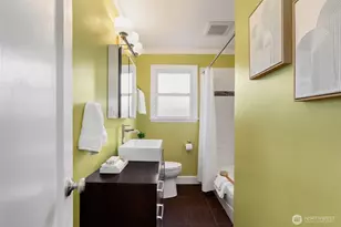 1701 N 82nd St, Seattle, WA 98103 - Photo 16