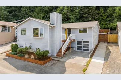 5423 31st Avenue SW, Seattle, WA 98126 - Photo 2