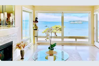 1170 SW Alki #300, Seattle, WA 98116 - Photo 2