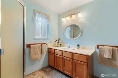 8811 187th Street NE, Bothell, WA 98011 - Photo 16