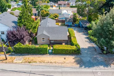 9802 35th Avenue SW, Seattle, WA 98126 - Photo 8