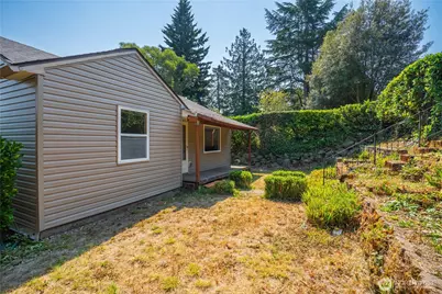 9802 35th Avenue SW, Seattle, WA 98126 - Photo 4