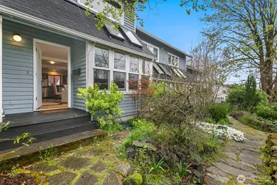 1816 East Jefferson Street #B, Seattle, WA 98122 - Photo 1