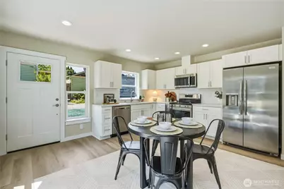 1711 12th Street #B, Everett, WA 98201 - Photo 6