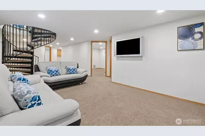 8016 Pacific Highway S, Federal Way, WA 98003 - Photo 26