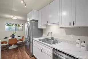 750 N 143rd St, Seattle, WA 98133 - Photo 12