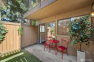 750 N 143rd St, Seattle, WA 98133 - Photo 2