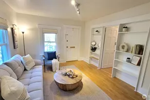5621 Brooklyn Ave NE, Seattle, WA 98105 - Photo 4