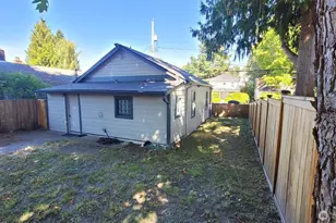 5621 Brooklyn Ave NE, Seattle, WA 98105 - Photo 22