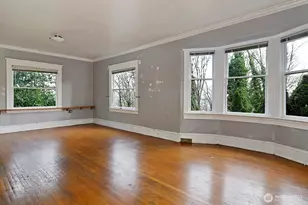 4729 Mount View Dr S, Seattle, WA 98108 - Photo 2