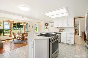 2288 Skycrest Dr, Coupeville, WA 98239 - Photo 12