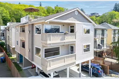 2443 55th Avenue SW #2A, Seattle, WA 98116 - Photo 18