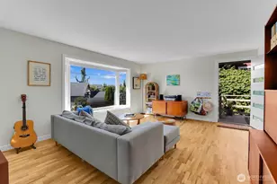 5625 SW Teig Pl, Seattle, WA 98116 - Photo 4