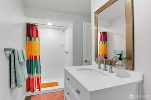 5625 SW Teig Pl, Seattle, WA 98116 - Photo 20