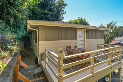 5625 SW Teig Place, Seattle, WA 98116 - Photo 22