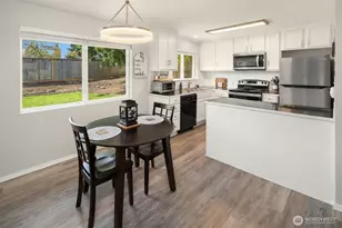 1067 Anacortes Ave NE, Renton, WA 98059 - Photo 6