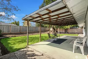 1067 Anacortes Ave NE, Renton, WA 98059 - Photo 22
