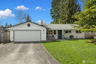 1067 Anacortes Ave NE, Renton, WA 98059 - Photo 2