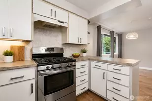 120 155th St SE, Lynnwood, WA 98087 - Photo 6