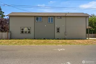 13439 8 Ave Ct S, Tacoma, WA 98444 - Photo 24