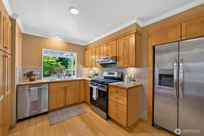 18350 Evanston Avenue N, Shoreline, WA 98133 - Photo 10