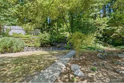 18350 Evanston Avenue N, Shoreline, WA 98133 - Photo 36