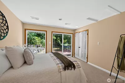 18350 Evanston Avenue N, Shoreline, WA 98133 - Photo 12