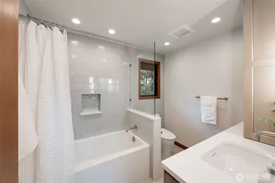 5100 NE 55th Street, Seattle, WA 98105 - Photo 24