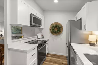 10822 E Riverside Drive #A303, Bothell, WA 98011 - Photo 12