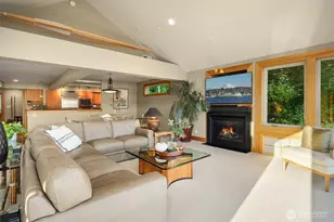 267 Shannon Dr SE, Bainbridge Island, WA 98110 - Photo 10