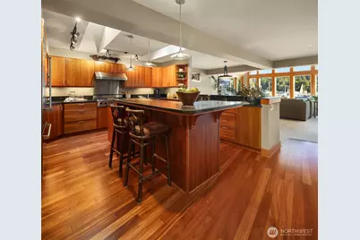 267 Shannon Drive SE, Bainbridge Island, WA 98110 - Photo 14