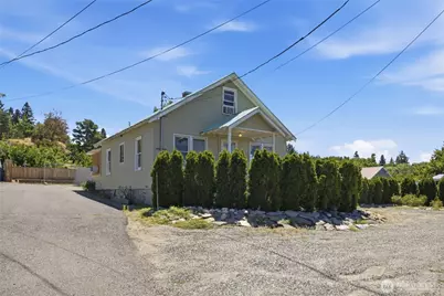 1921 Sunset Highway, East Wenatchee, WA 98802 - Photo 2
