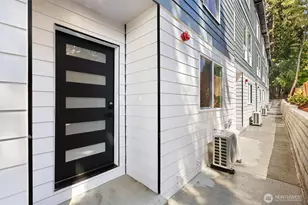 7103 210th St SW, Edmonds, WA 98026 - Photo 2