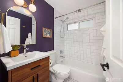 4111 Whitman Avenue N #205, Seattle, WA 98103 - Photo 12