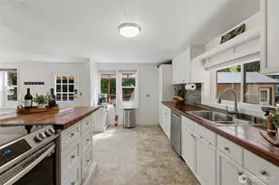 24847 208th Ave SE, Maple Valley, WA 98038 - Photo 14