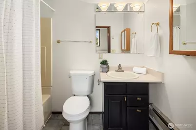 225 32nd Avenue E, Seattle, WA 98112 - Photo 24