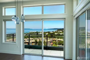 50 Pine St, Edmonds, WA 98020 - Photo 2