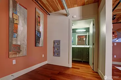 530 Broadway E #130, Seattle, WA 98012 - Photo 18