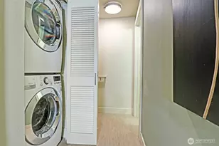 530 Broadway E, Seattle, WA 98012 - Photo 30