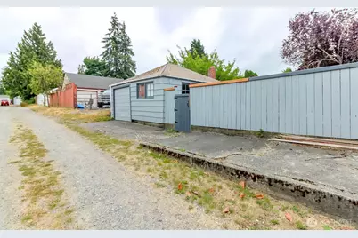 4513 N 25th Street, Tacoma, WA 98406 - Photo 16