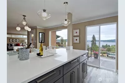 7809 S Sunnyrest Road, Seattle, WA 98178 - Photo 14