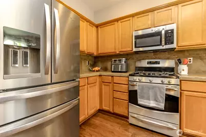 18208 72nd Avenue E, Puyallup, WA 98375 - Photo 8
