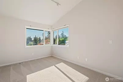 11633 SE 76th Court, Newcastle, WA 98056 - Photo 22